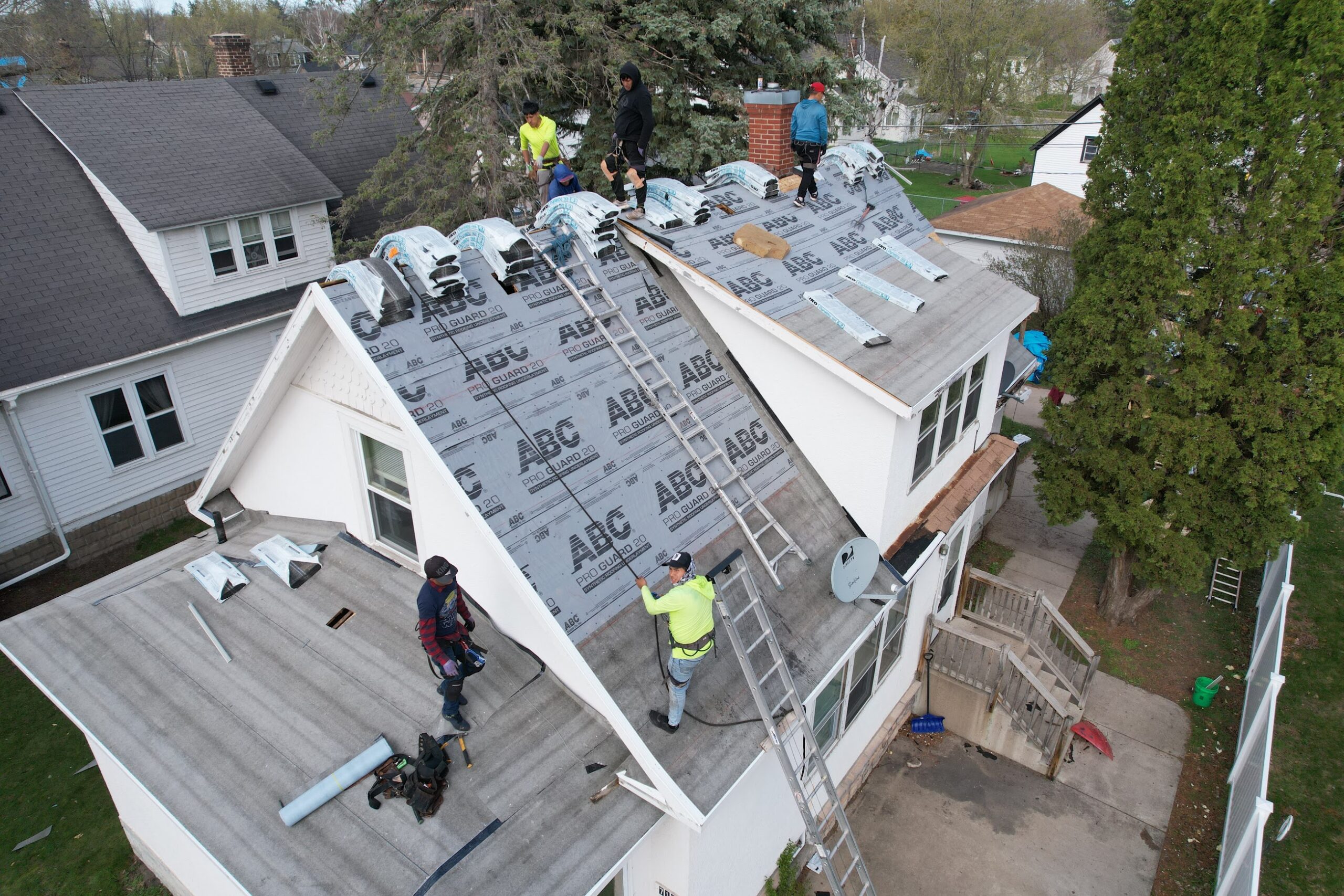 unknow_d16bd78cf217c2cd18220cf70034fe37_raw Siding Installation and Replacement Services